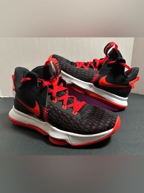 Nike LeBron Witness 5 "Bred" Black Red Basketball Shoes - Men's Size 7.5